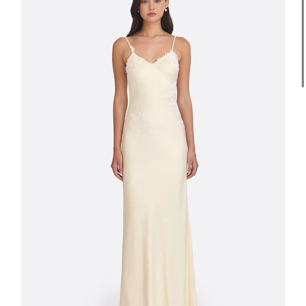 Signature v-neck lace maxi dress